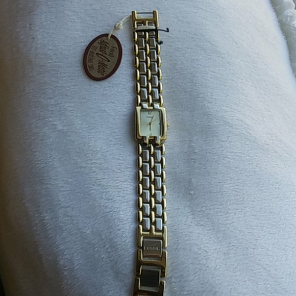 Watch - Picture 2 of 4